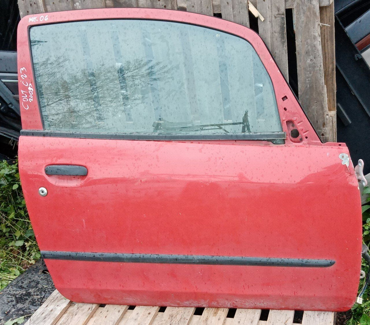 Portiera sportello anteriore destro Mitsubishi Colt 3 porte dal 2005 con difetto
